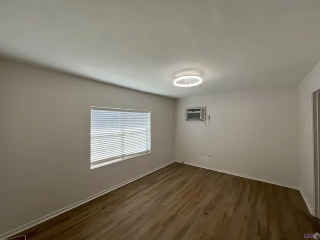 $1,250 | 1701 Lobdell Avenue, Unit 96, Baton Rouge, LA 70806