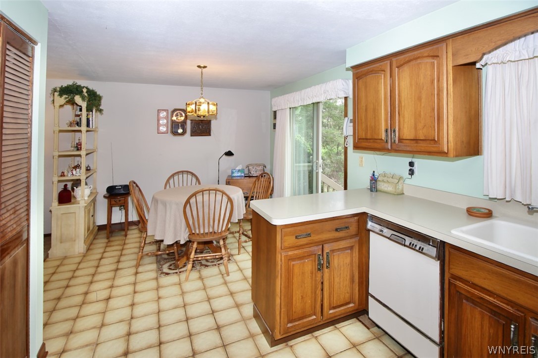7980 Old Jennings Road Eden, NY 14057 - Photo 11 of 31 Kitchen