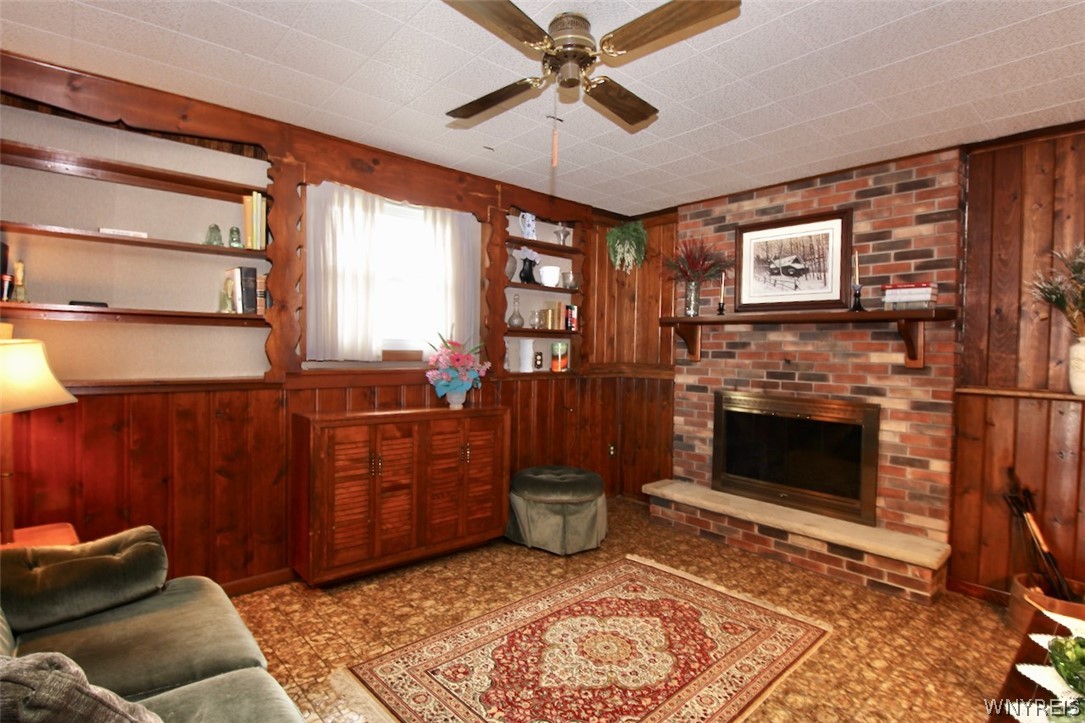 7980 Old Jennings Road Eden, NY 14057 - Photo 22 of 31 Family room/Bar/Fireplace