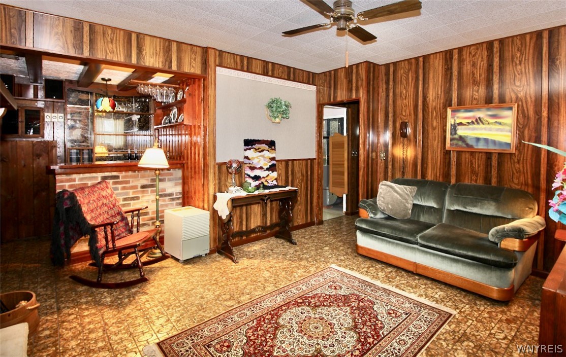 7980 Old Jennings Road Eden, NY 14057 - Photo 23 of 31 Family room/Bar/Fireplace