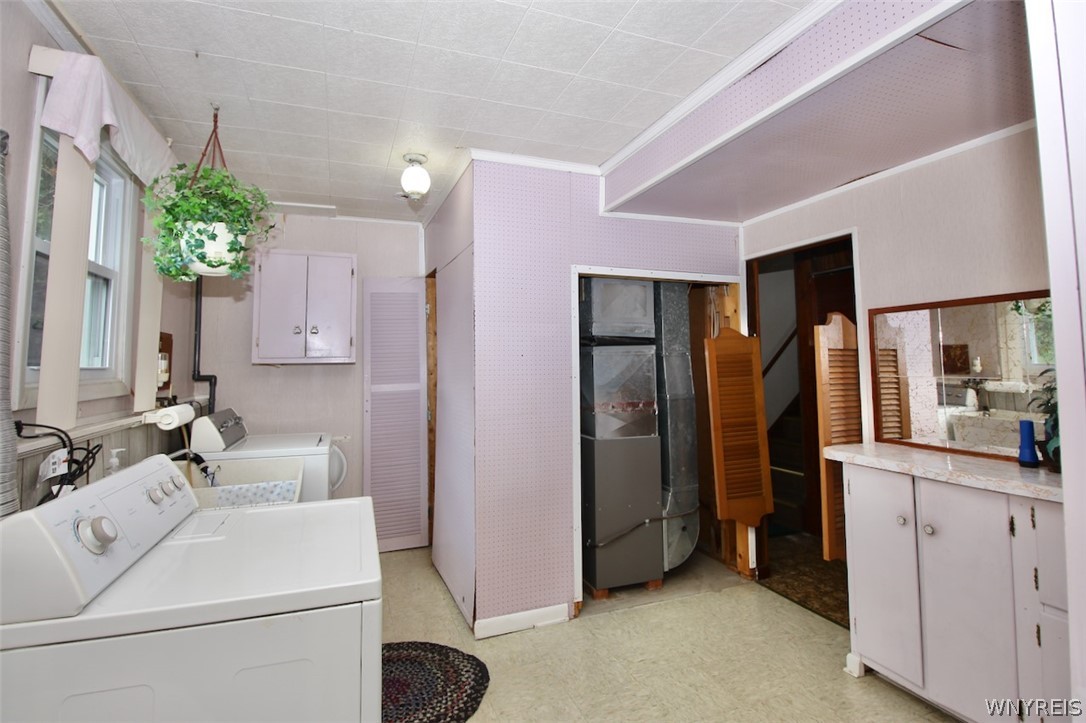 7980 Old Jennings Road Eden, NY 14057 - Photo 26 of 31 Landry room/Storage