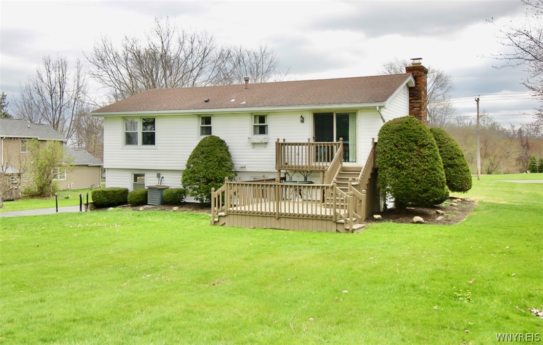 7980 Old Jennings Road Eden, NY 14057 - Photo 29 of 31 Back deck