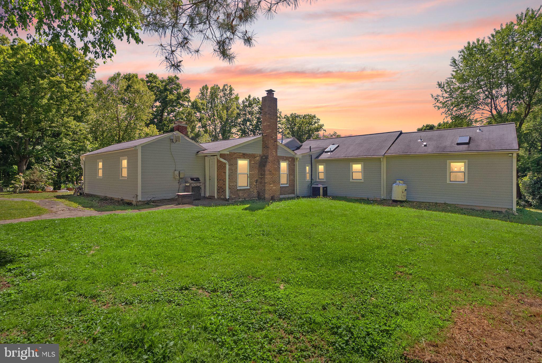 815 Seneca Road Great Falls, VA 22066 - Photo 50 of 61