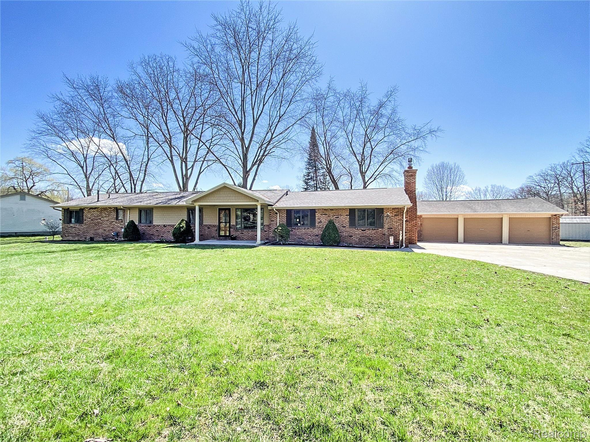 10805 Wynns Road Pinckney, MI 48169 - Photo 5 of 51 IMG_5330.jpg