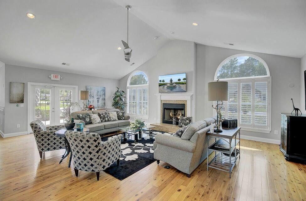 8800 Dorchester Road, Unit 2001 North Charleston, SC 29420 - Photo 49 of 57 Clubhouse Seating - 3