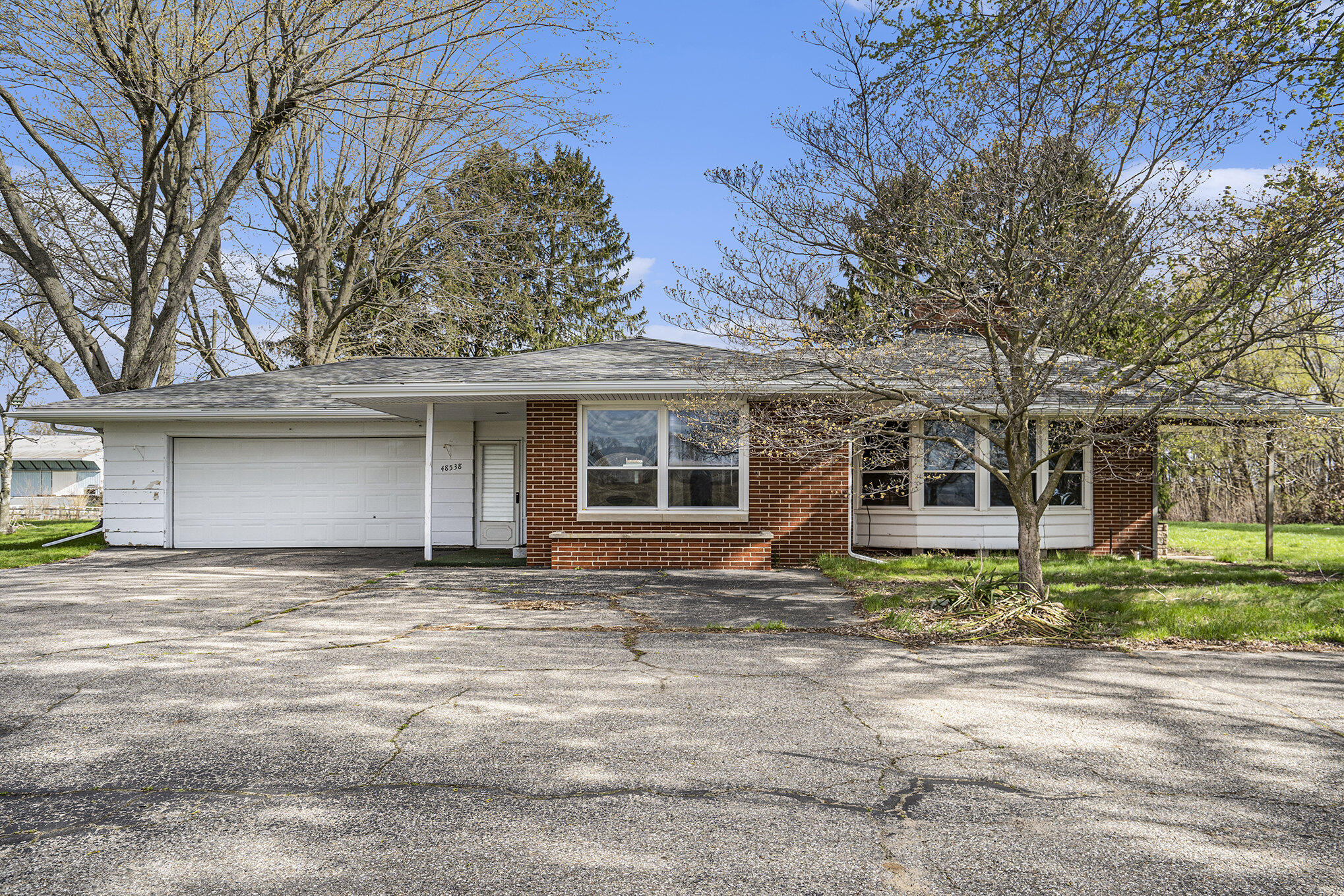 48538 County Road 352 Decatur, MI 49045 - Photo 1 of 32 Primary