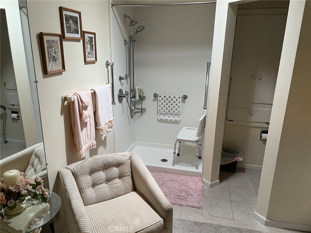 44705 Lowtree Avenue Lancaster, CA 93534 - Photo 11 of 12 bathroom