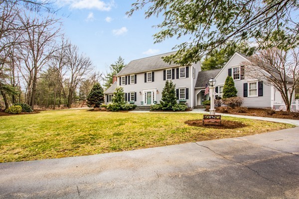 37 Huckleberry Road Hopkinton, MA 01748 - Photo 2 of 30 Gallery Image 2