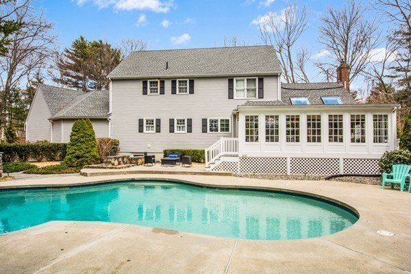37 Huckleberry Road Hopkinton, MA 01748 - Photo 3 of 30 Gallery Image 3