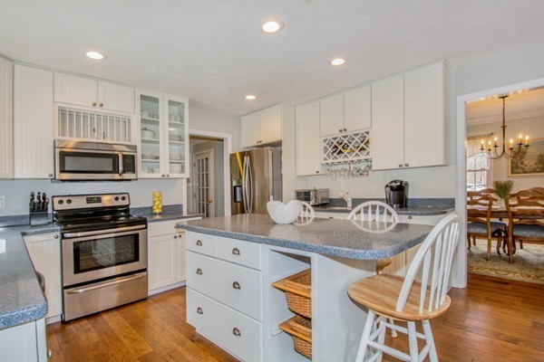 37 Huckleberry Road Hopkinton, MA 01748 - Photo 6 of 30 Gallery Image 6