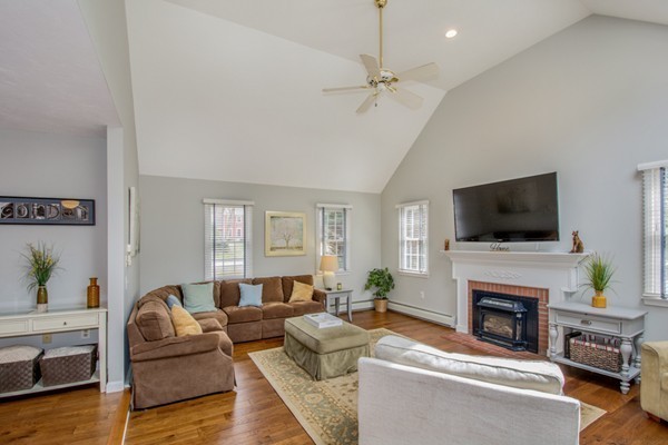 37 Huckleberry Road Hopkinton, MA 01748 - Photo 7 of 30 Gallery Image 7