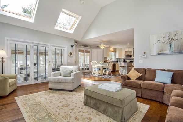 37 Huckleberry Road Hopkinton, MA 01748 - Photo 8 of 30 Gallery Image 8