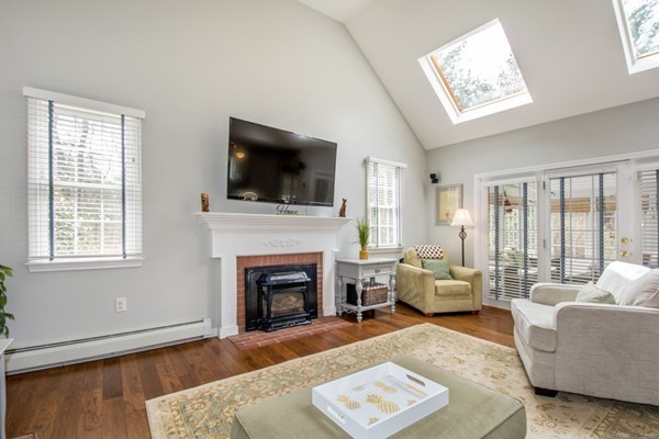 37 Huckleberry Road Hopkinton, MA 01748 - Photo 9 of 30 Gallery Image 9