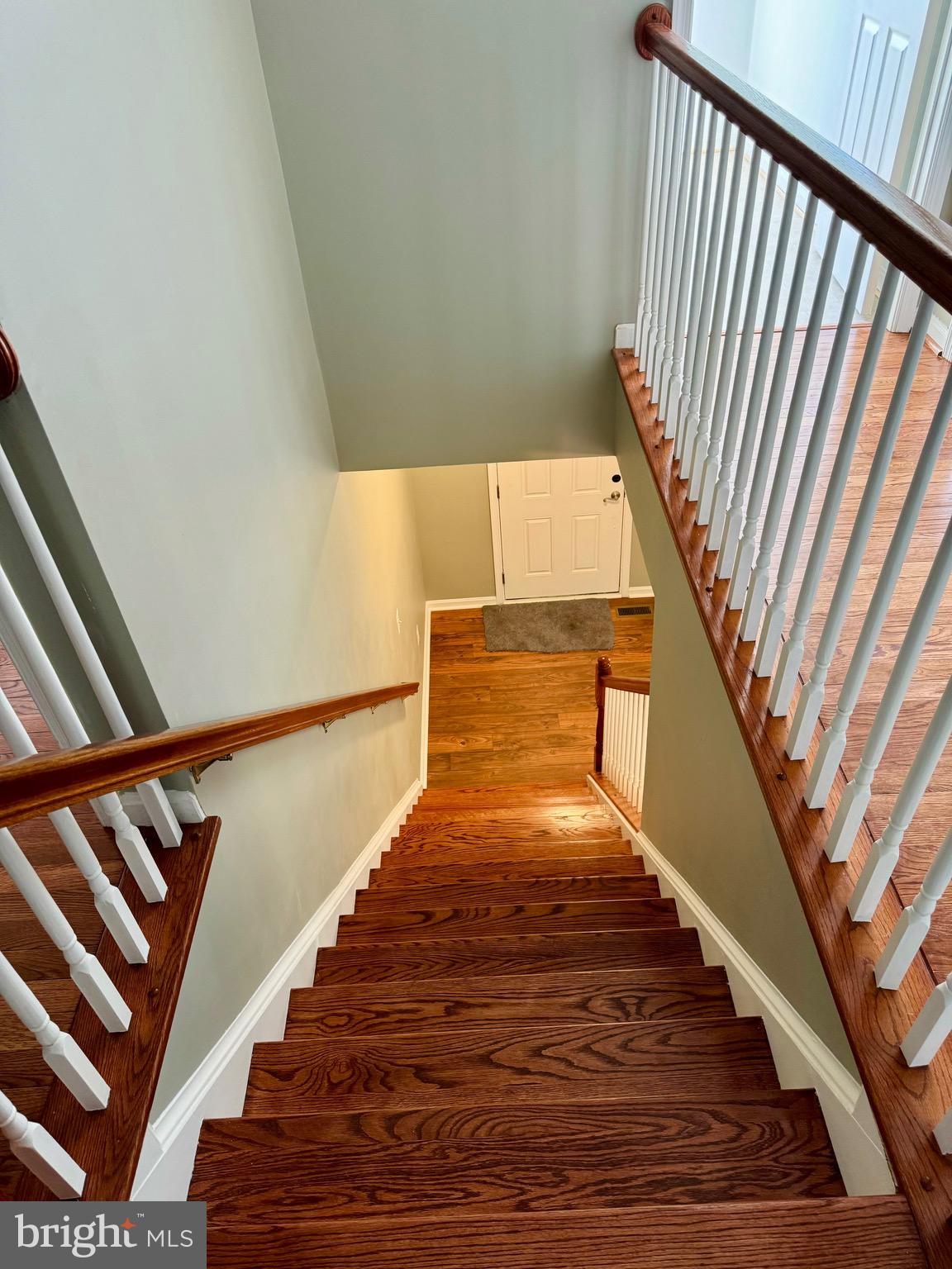 798 Prosperity Road Culpeper, VA 22701 - Photo 13 of 62 STAIRCASE TO MAIN LEVEL