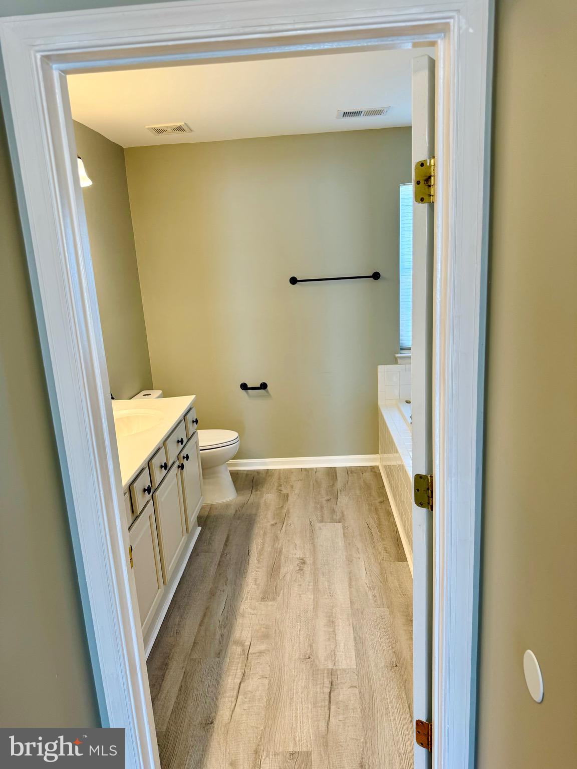 798 Prosperity Road Culpeper, VA 22701 - Photo 18 of 62 MÁSTER BATHROOM