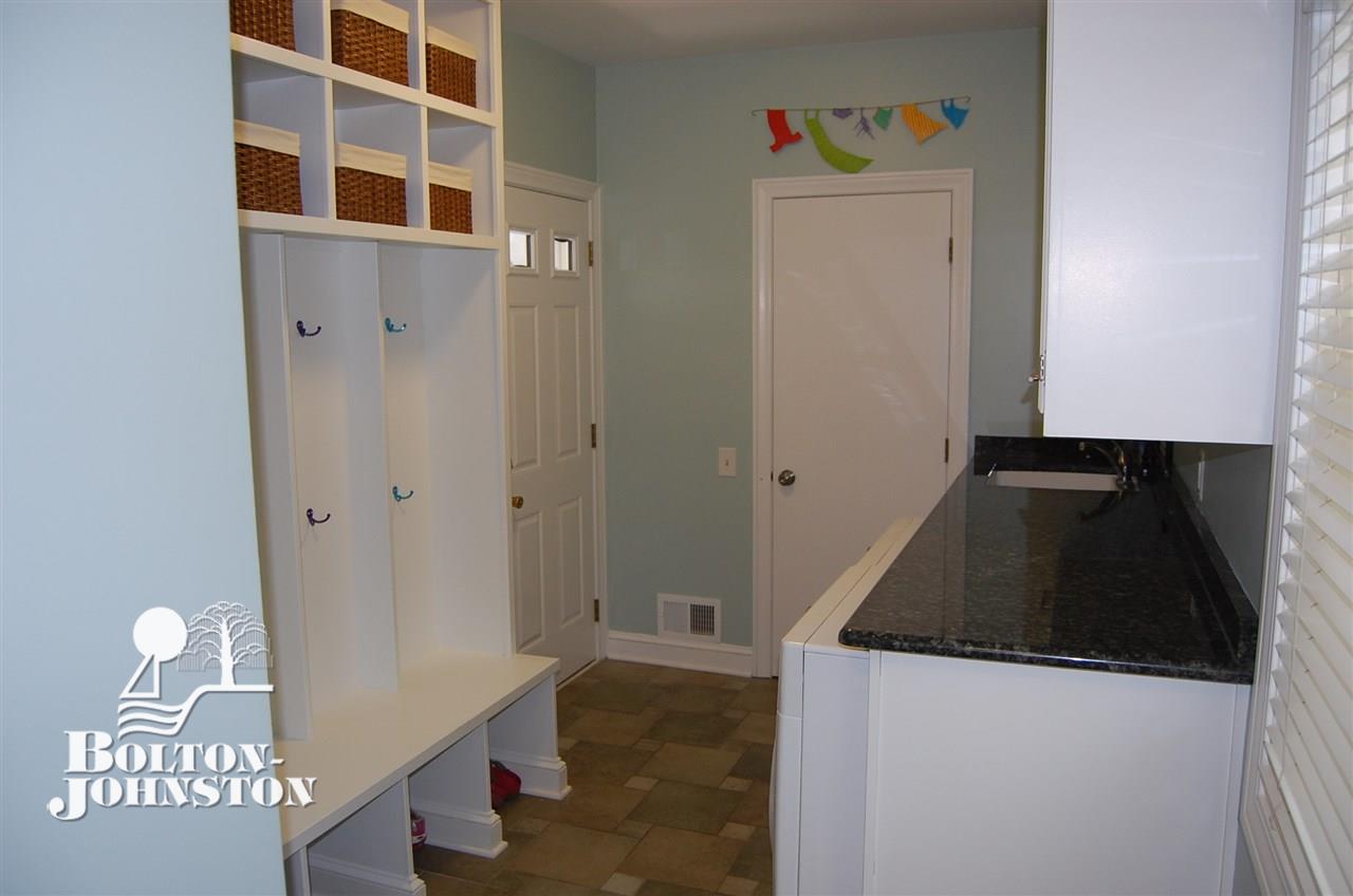 85 Lothrop Road Grosse Pointe Farms, MI 48236 - Photo 9 of 25