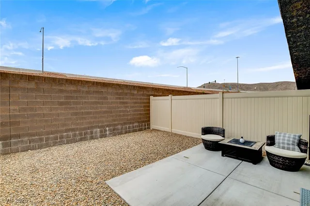 $399,994 | 2755 Atomic Tangerine Way, Unit 3, Las Vegas, NV 89183