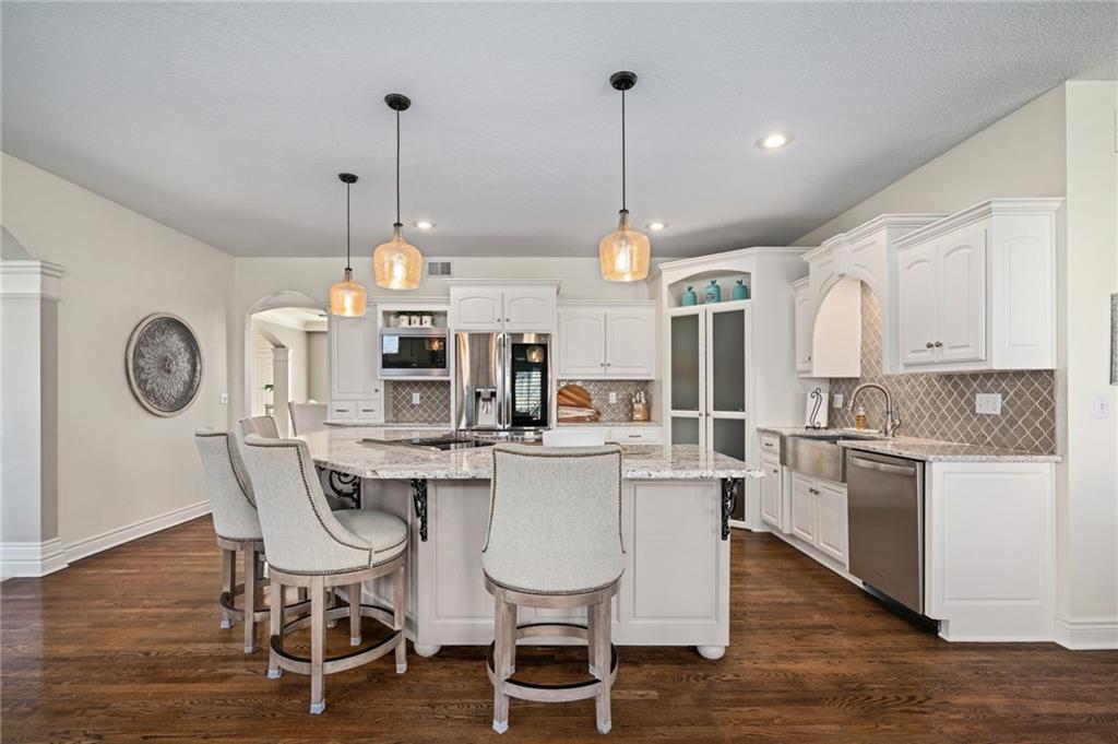 8926 Quail Ridge Lane Lenexa, KS 66220 - Photo 17 of 79