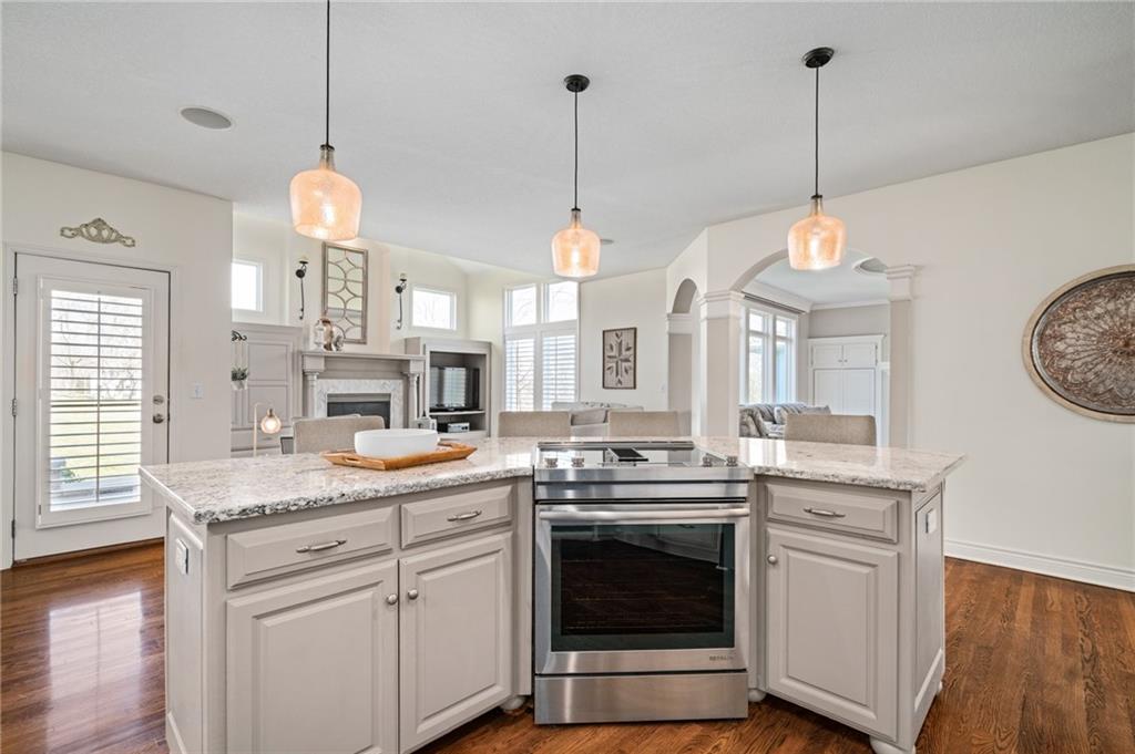 8926 Quail Ridge Lane Lenexa, KS 66220 - Photo 23 of 79