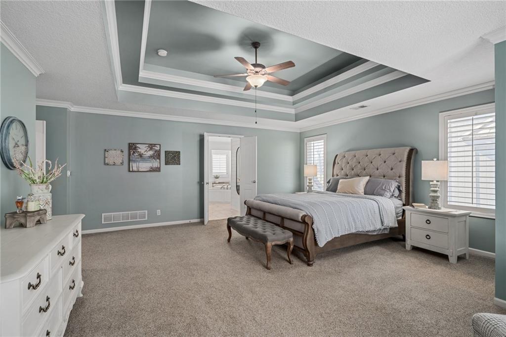 8926 Quail Ridge Lane Lenexa, KS 66220 - Photo 32 of 79