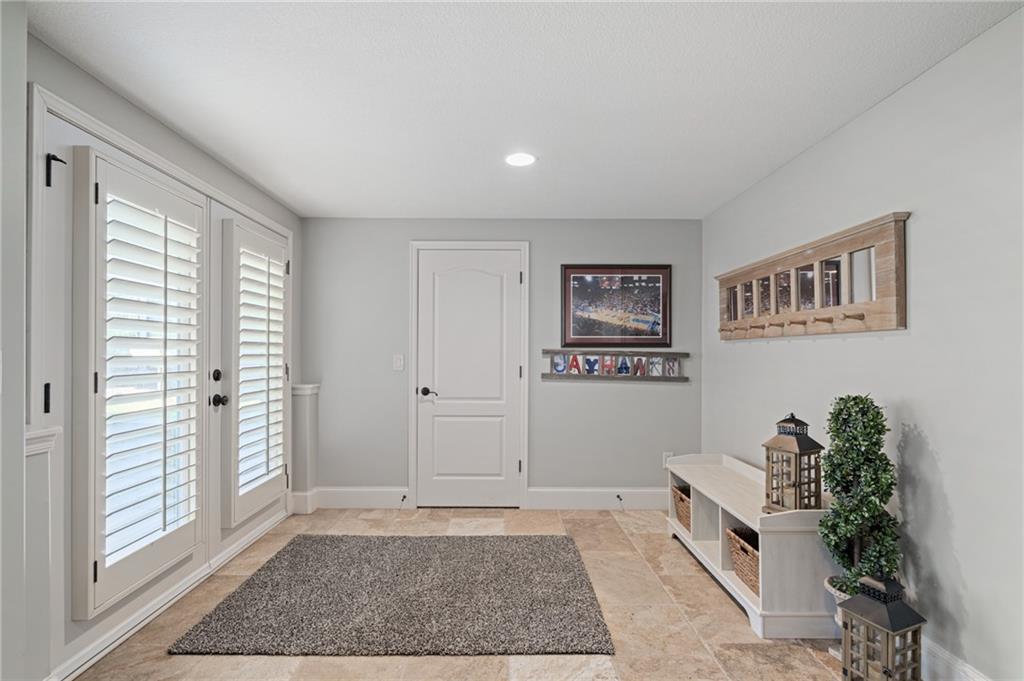 8926 Quail Ridge Lane Lenexa, KS 66220 - Photo 58 of 79