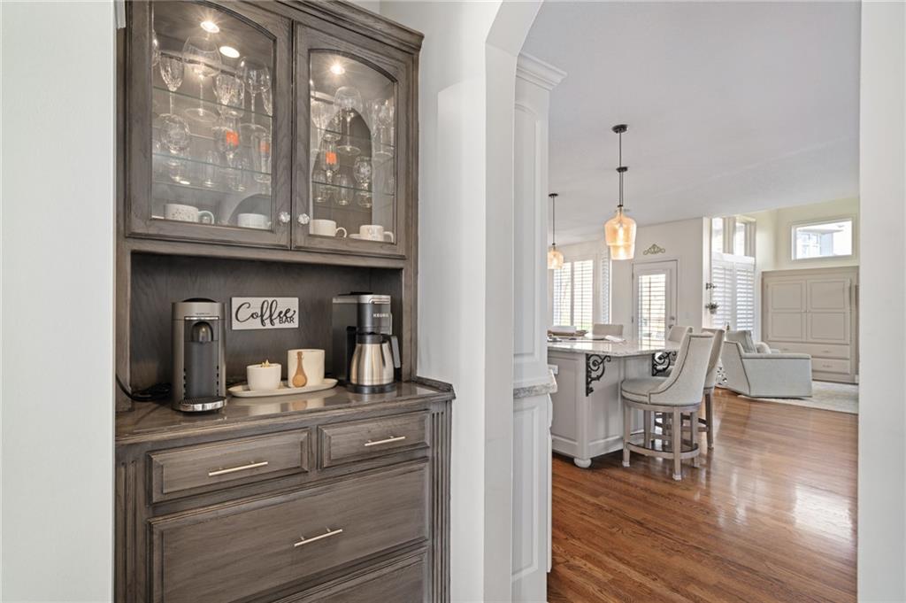 8926 Quail Ridge Lane Lenexa, KS 66220 - Photo 9 of 79