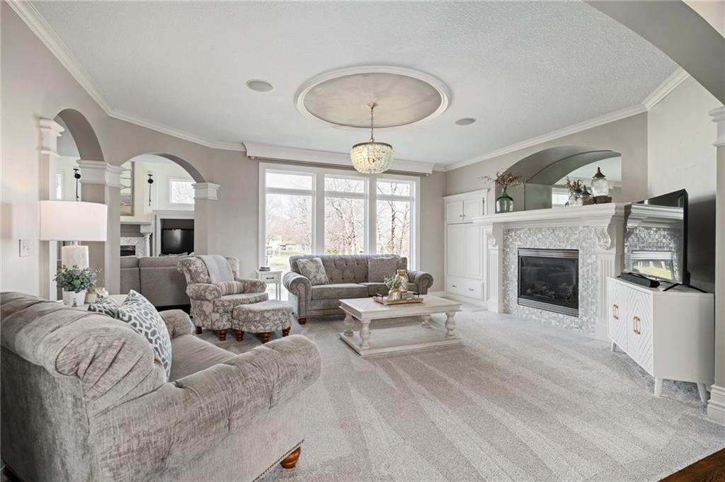 8926 Quail Ridge Lane Lenexa, KS 66220 - Photo 10 of 79