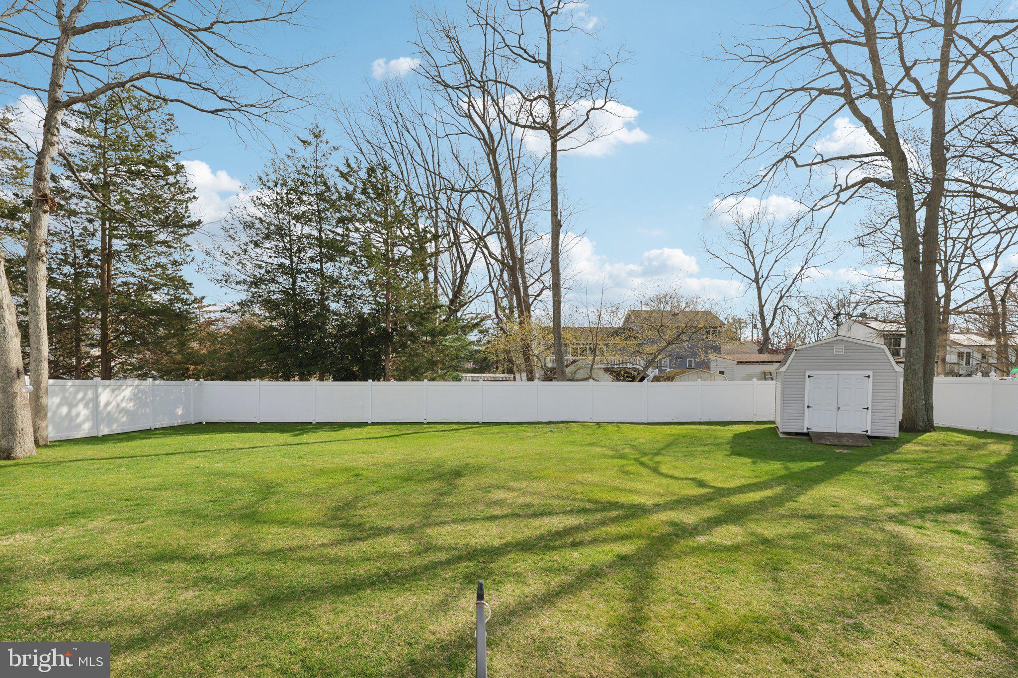 118 Darien Road Howell, NJ 07731 - Photo 40 of 48 Gallery Image 40