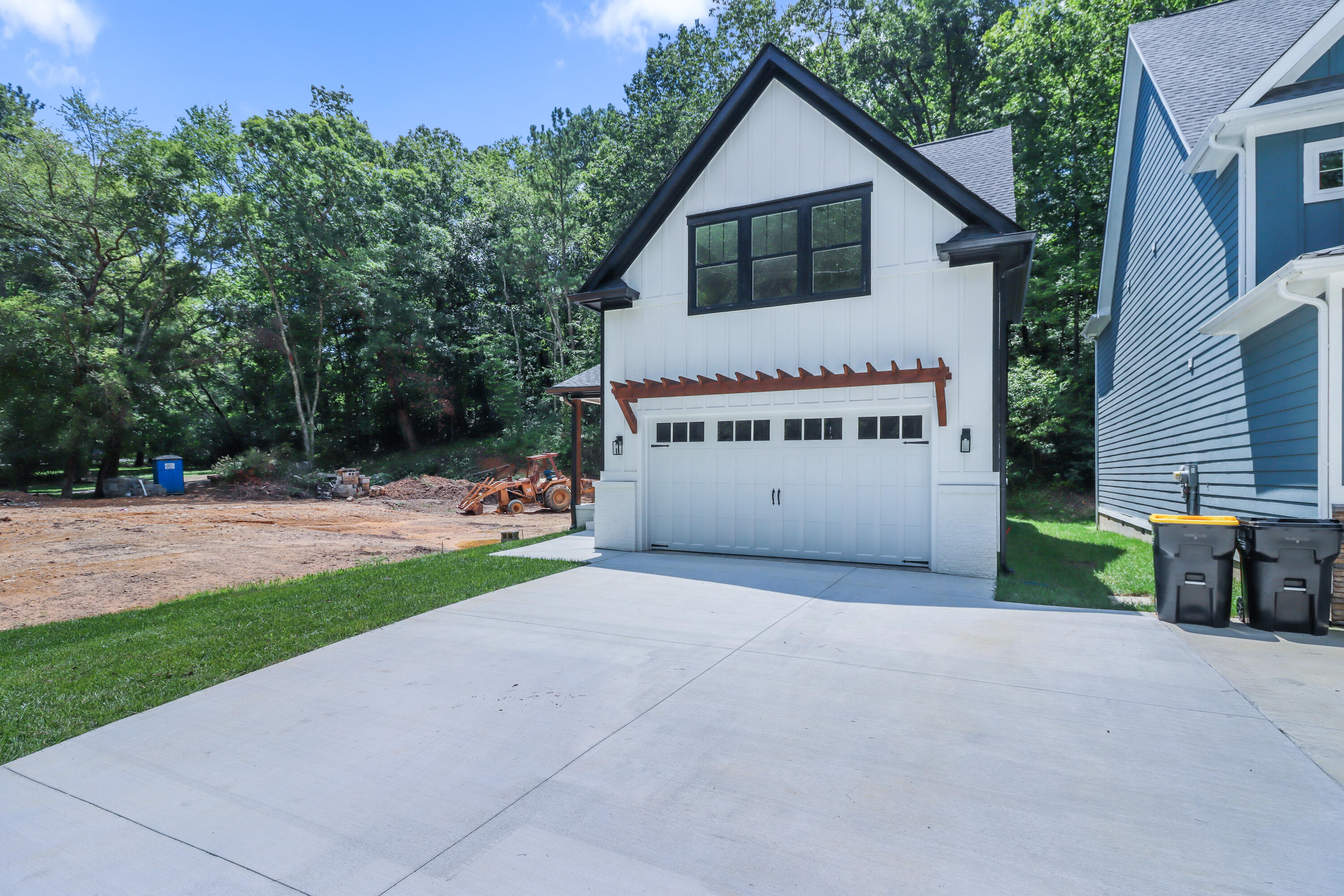 8970 Fuller Rd-3