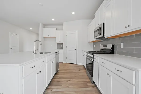 $304,299 | 700 Hadley Place, Unit AA 70, Enoree, SC 29335