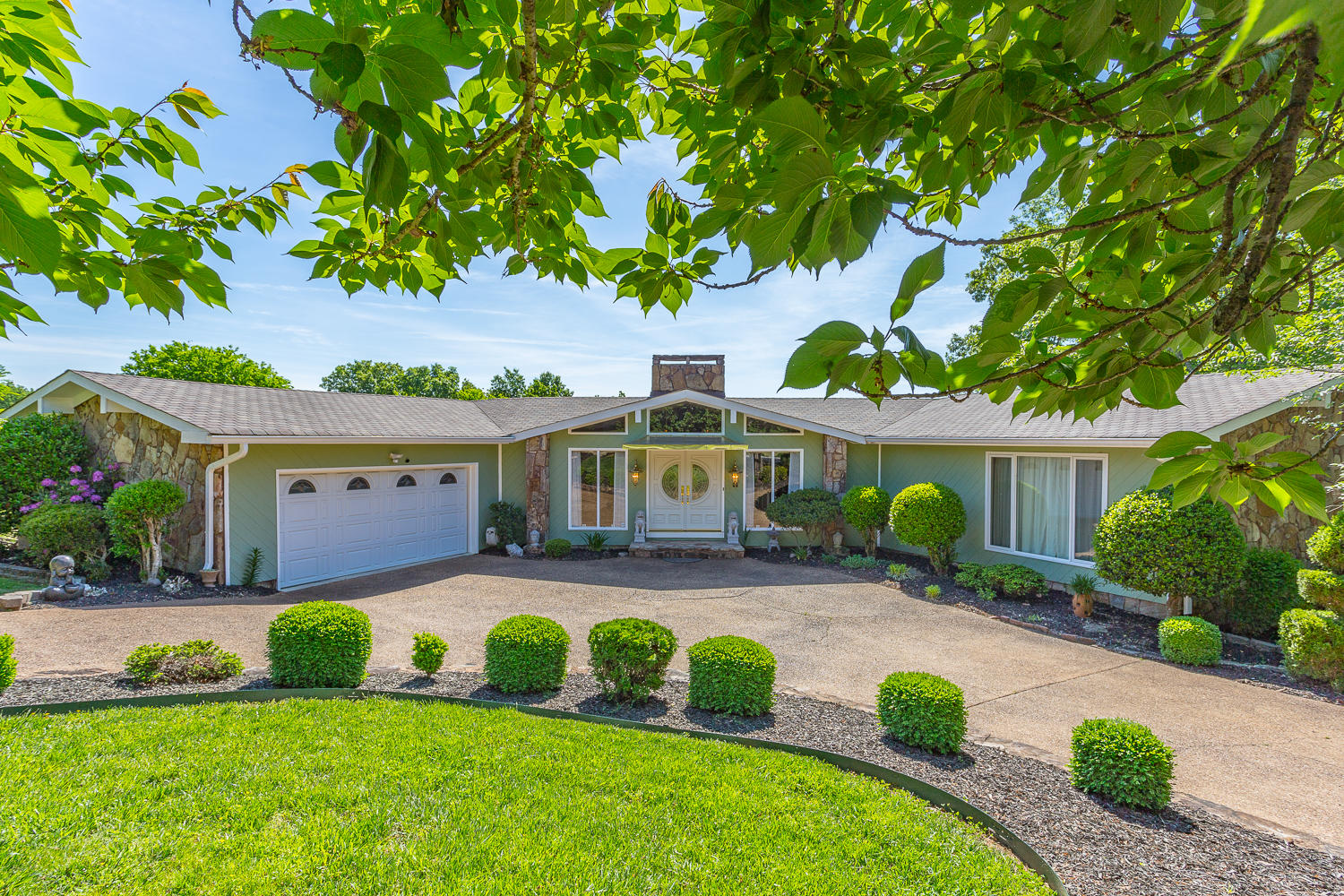 5312 Inlet View Lane Hixson, TN 37343 - Photo 1 of 50 5312 Inlet View Ln.