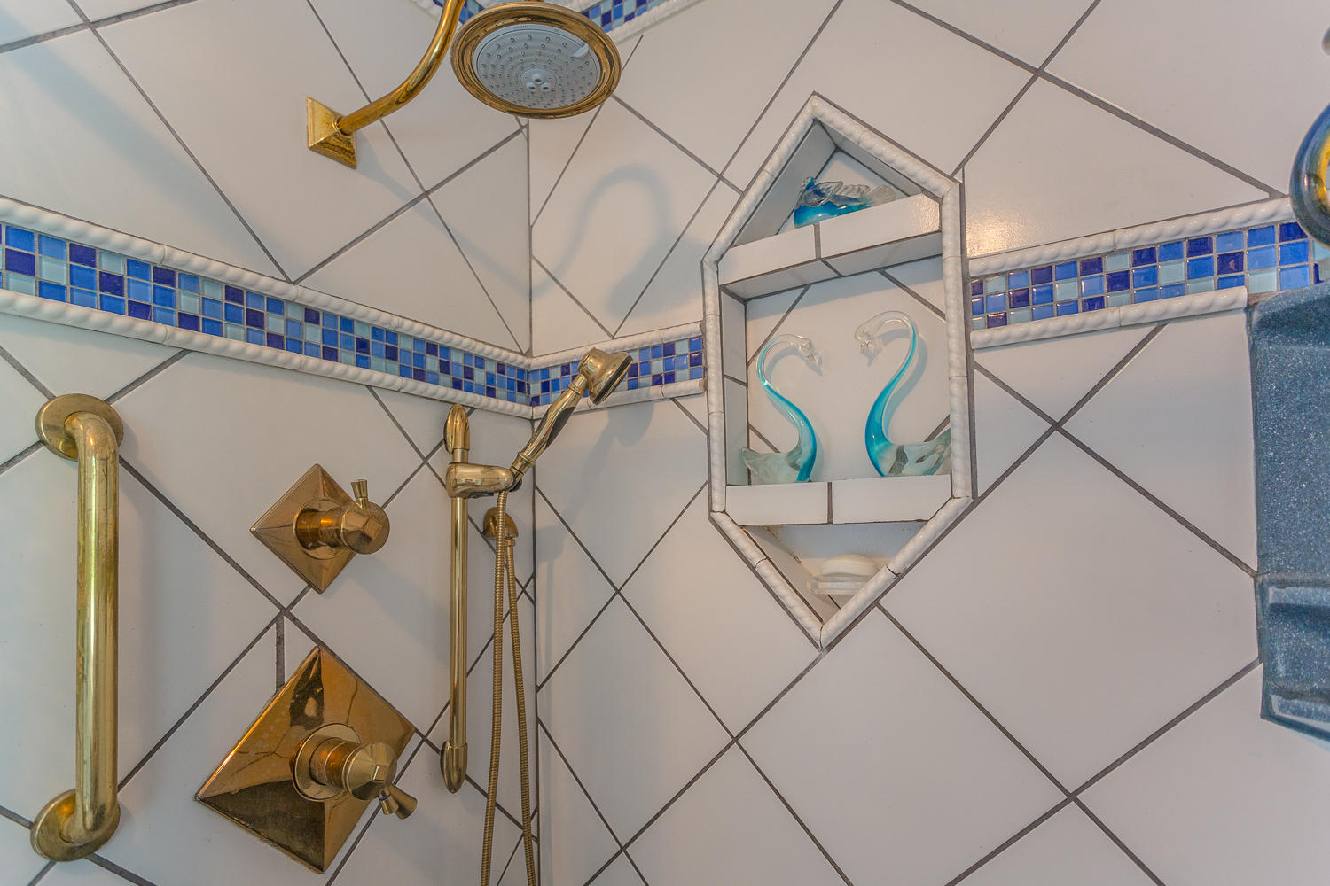 5312 Inlet View Lane Hixson, TN 37343 - Photo 24 of 50 Master shower