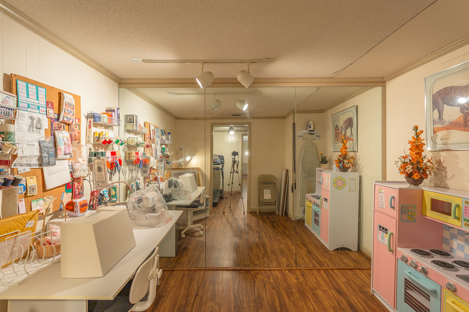 5312 Inlet View Lane Hixson, TN 37343 - Photo 42 of 50 sewing/multifunctional room