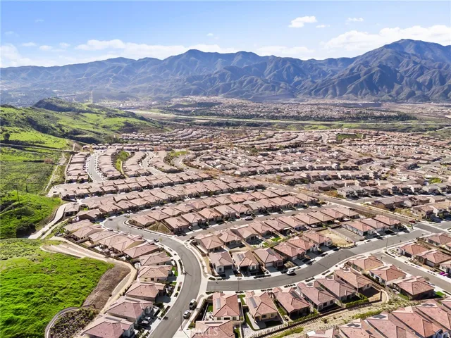 $580,000 | 11957 Shadeland Drive, Corona, CA 92883