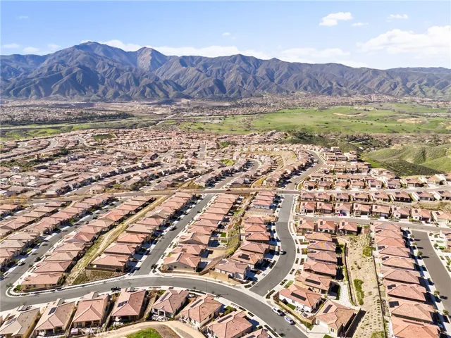 $580,000 | 11957 Shadeland Drive, Corona, CA 92883