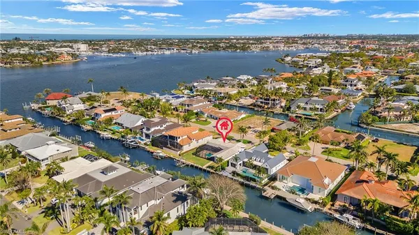 $2,950,000 | 1400 Marlin Drive, Naples, FL 34102