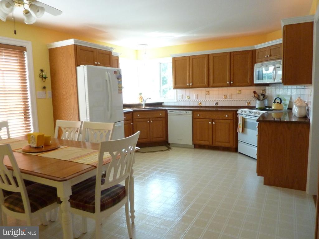 230 West Church Road Stevens, PA 17578 - Photo 14 of 58