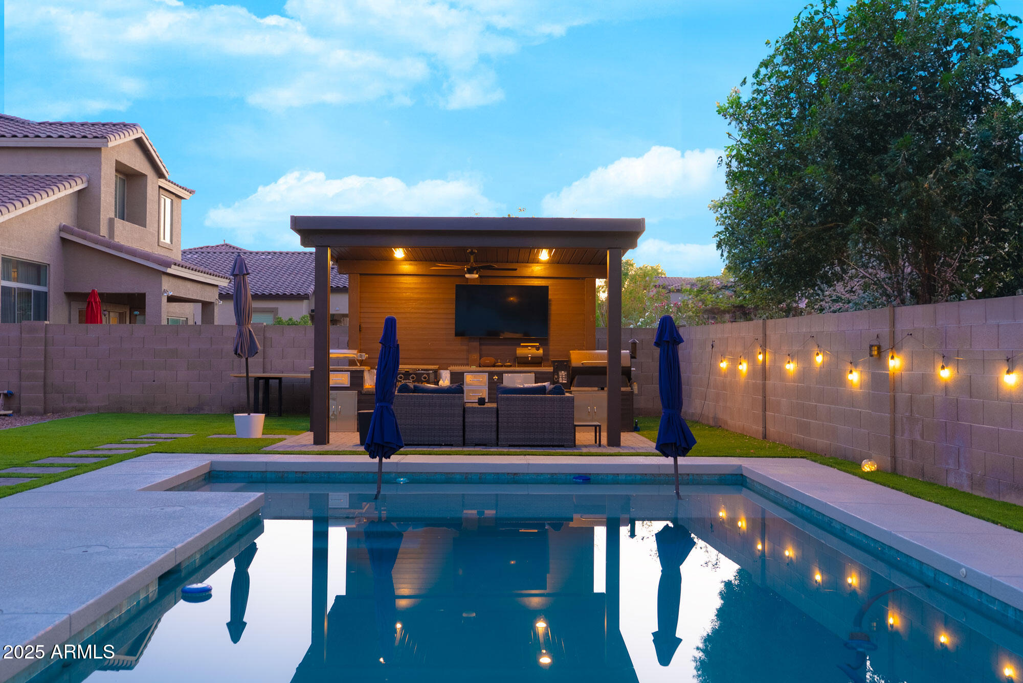 4064 East Reins Road Gilbert, AZ 85297 - Photo 24 of 24 backyard02