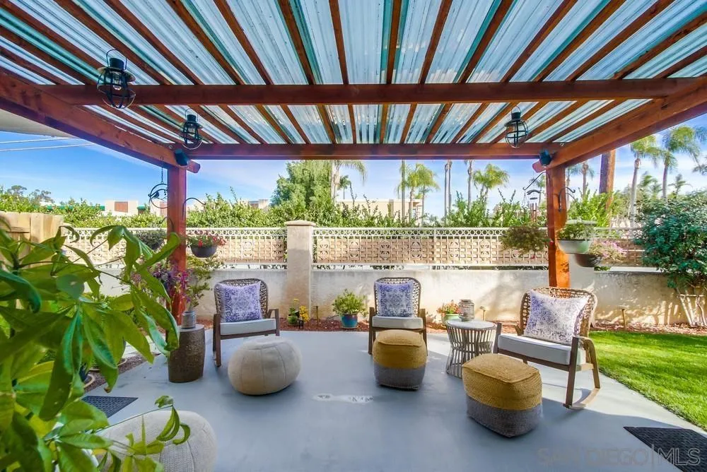 898 Friendly Circle El Cajon, CA 92021 - Photo 36 of 38 a outdoor living space with furniture and garden view