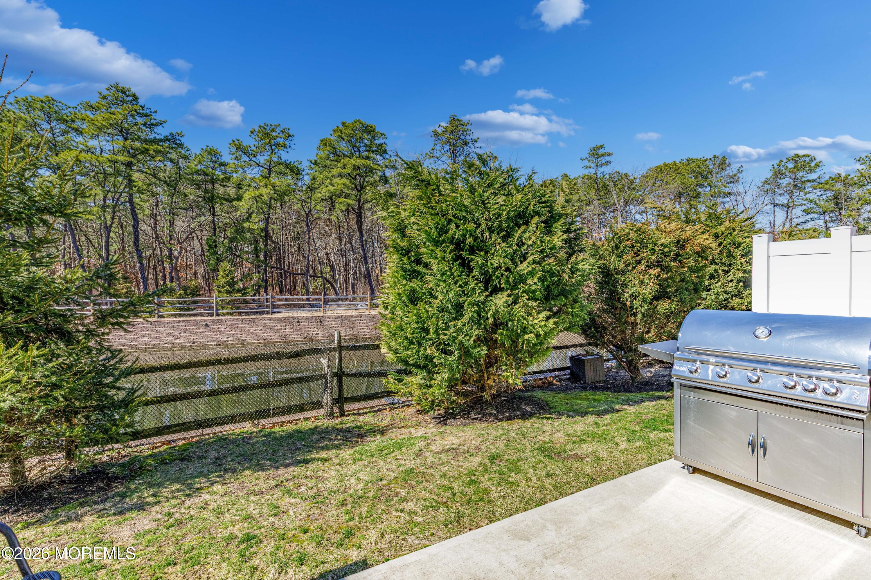 409 Spirit Way Brick, NJ 08723 - Photo 11 of 37 Exterior-8