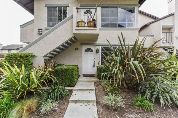 $3,500 | 53 Oxford, Unit 14, Irvine, CA 92612