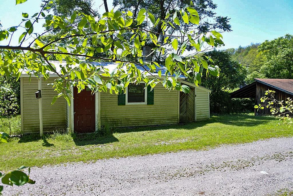 183 Bluebell Lane Castleton, VT 05743 - Photo 38 of 40 Gallery Image 38