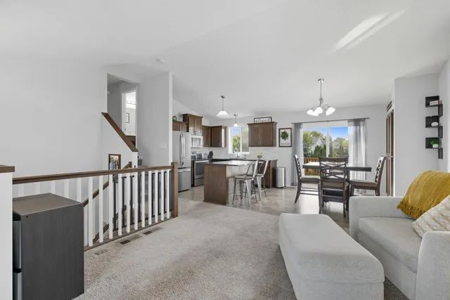 $339,900 | 921 Cedar Avenue North, Maple Lake, MN 55358