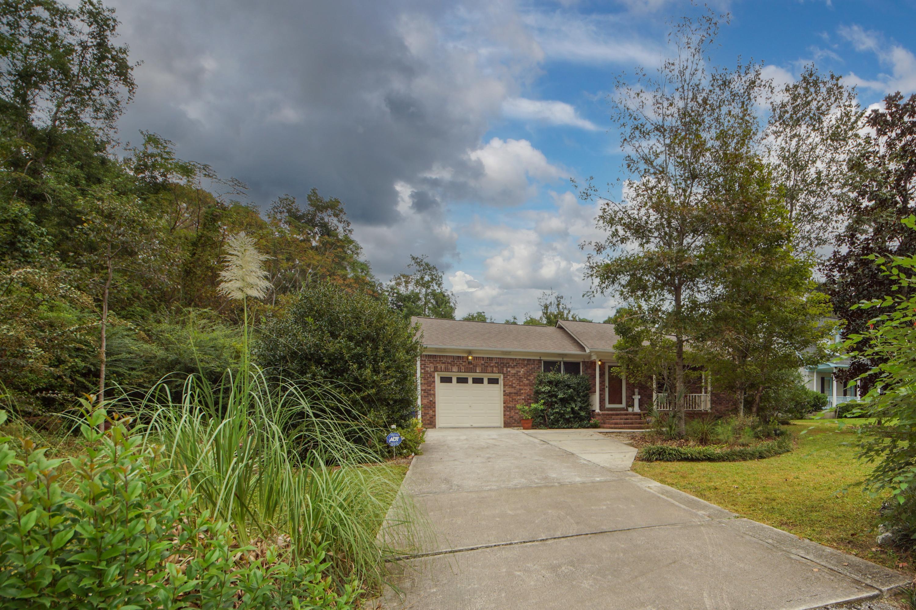672 Riley Road Charleston, SC 29412 - Photo 2 of 35 Street View to Driveway