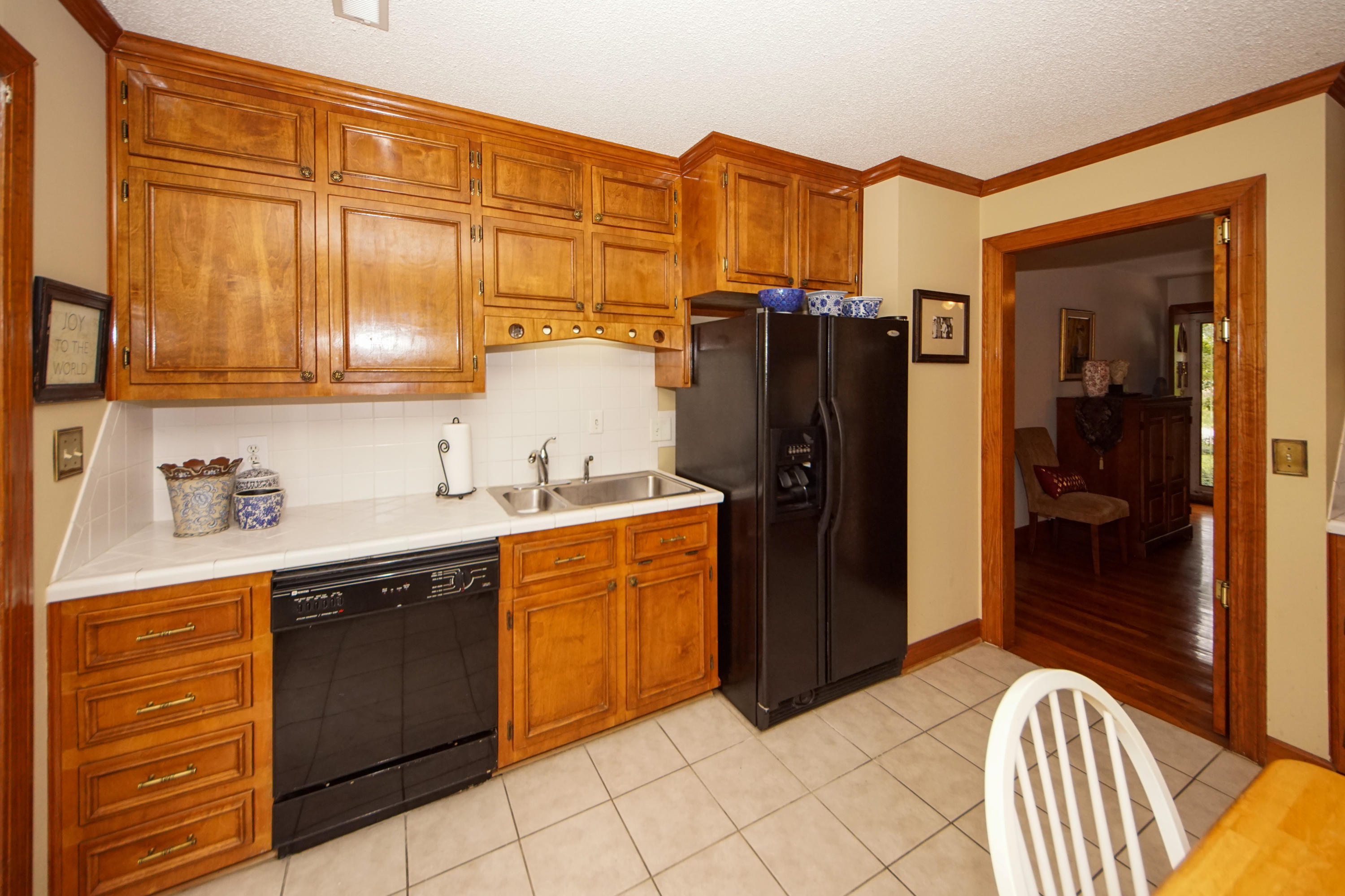 672 Riley Road Charleston, SC 29412 - Photo 13 of 35 Kitchen