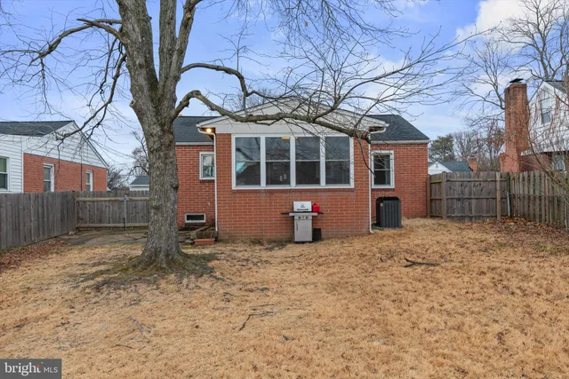 $2,600 | 304 Newfield Road, Glen Burnie, MD 21061