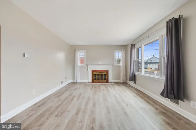 $2,600 | 304 Newfield Road, Glen Burnie, MD 21061