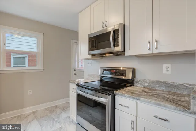 $2,600 | 304 Newfield Road, Glen Burnie, MD 21061