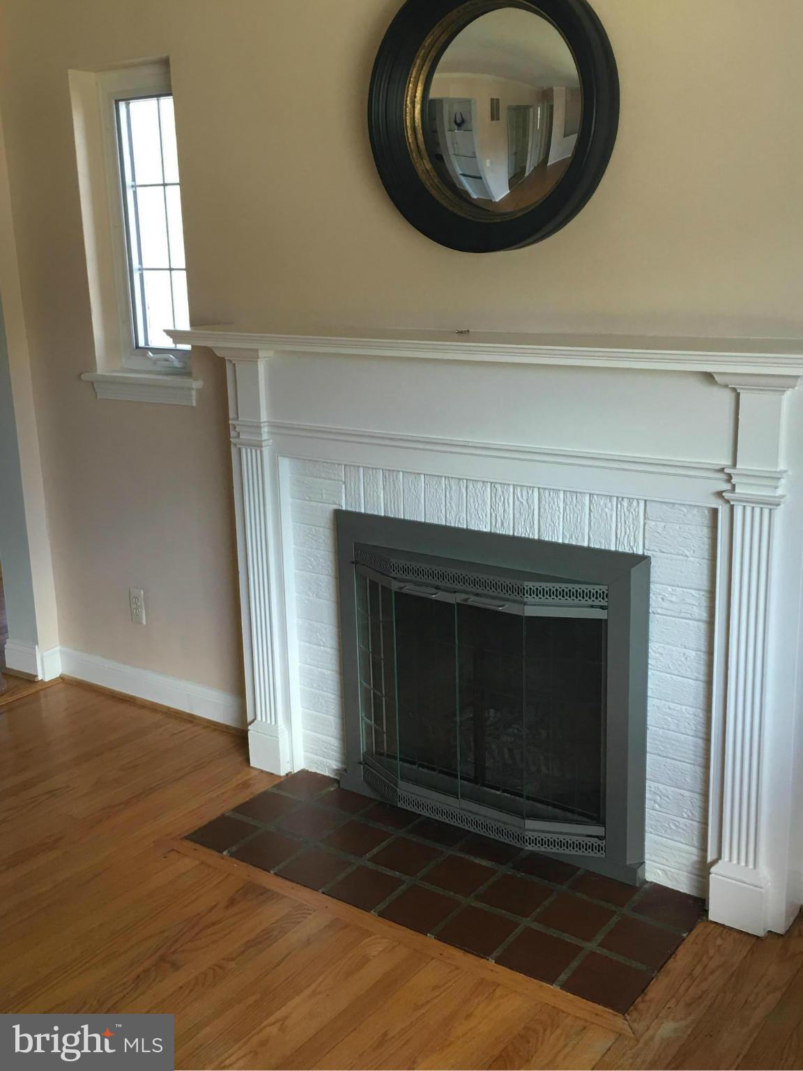2301 Homestead Drive Silver Spring, MD 20902 - Photo 6 of 30 Living Room