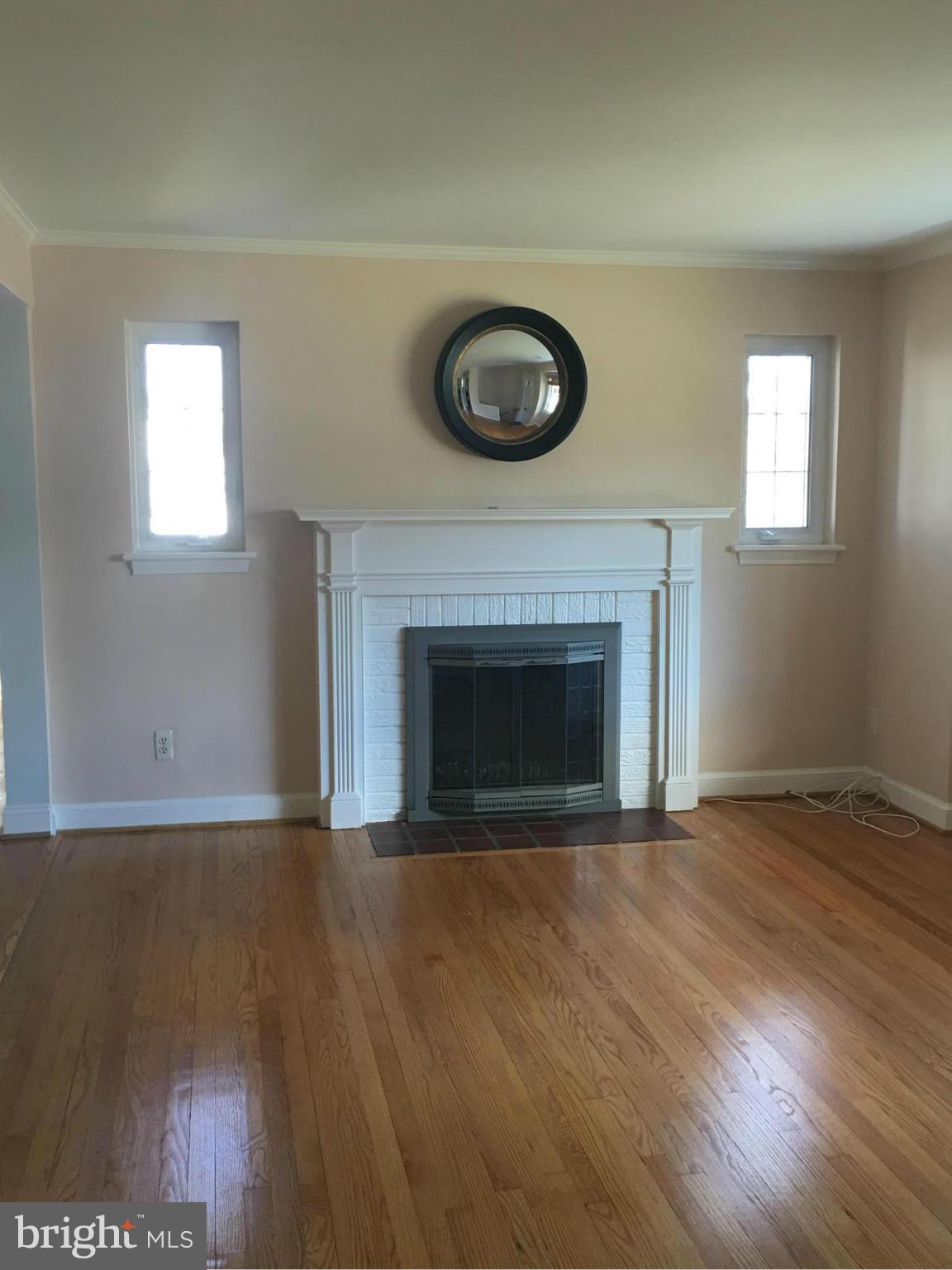 2301 Homestead Drive Silver Spring, MD 20902 - Photo 7 of 30 Living Room